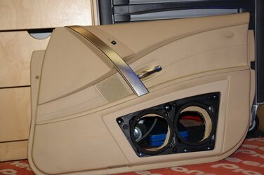 phoca_thumb_l_bmw_5er_e60_jehnert-soundsystem_doorboard_3.jpg phoca_thumb_l_bmw_5er_e60_jehnert-soundsystem_doorboard_3.jpg