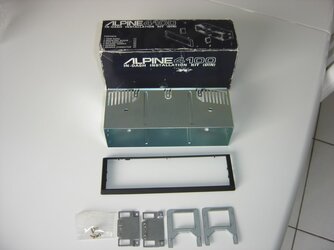 alpine 4100.jpg