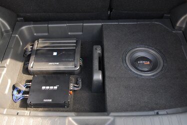 Hertz ES200.jpg Hertz ES200.jpg