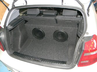 BMWE87-Massive-V104.jpg
