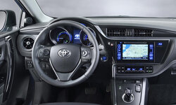 toyota-auris-2015-genf-autosalon-touring-sports-kombi-bilder-infos-technische-daten-0004_0.jpg
