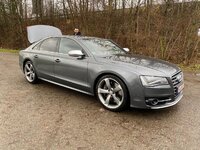 Audi S8.jpg Audi S8.jpg