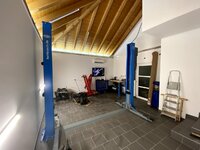 Garage.jpg Garage.jpg