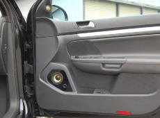 vw_r32_03.jpg